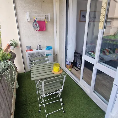 Mediterranean Getaway In Apartman *